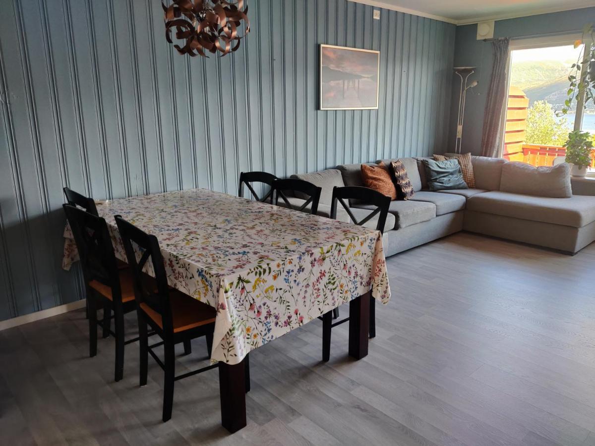 Feelhome 3 Bedroom Near University Тромсьо Екстериор снимка